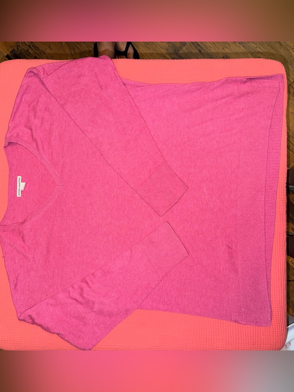 Amazon Essentials Pink V-Neck Lightweight Sweater
